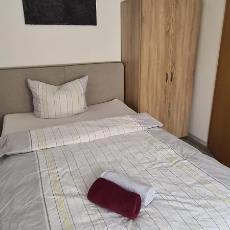 公寓 Altstadt Apartmenthaus *